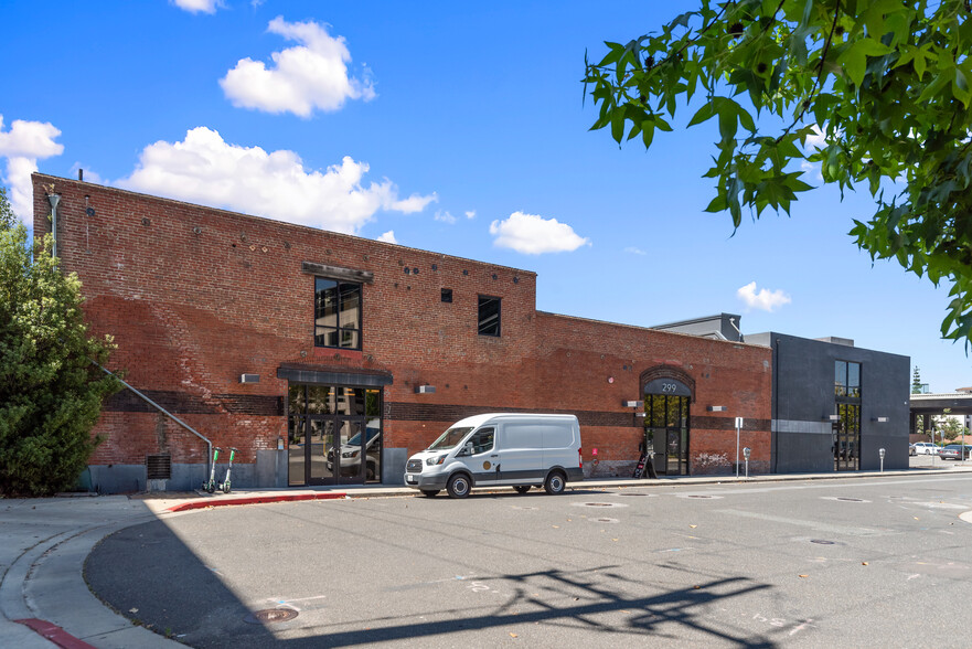 269-299 Bassett St, San Jose, CA for lease - Building Photo - Image 1 of 31