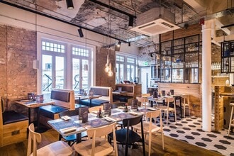 133A Rye Ln, London for lease Interior Photo- Image 1 of 4