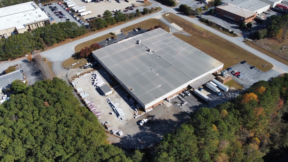 3150 Clinton Ct, Norcross, GA for sale - Building Photo - Image 3 of 9