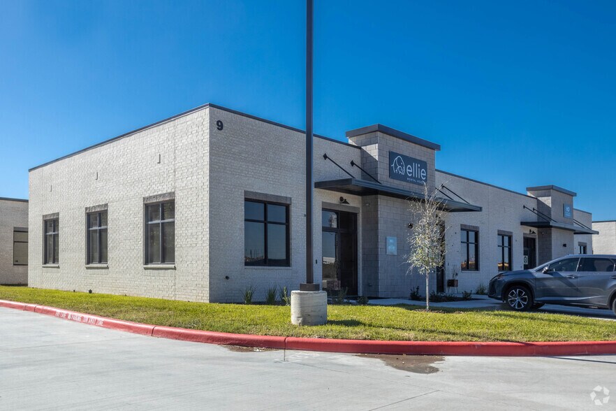 26077 Nelson Way, Katy, TX for lease - Building Photo - Image 1 of 2