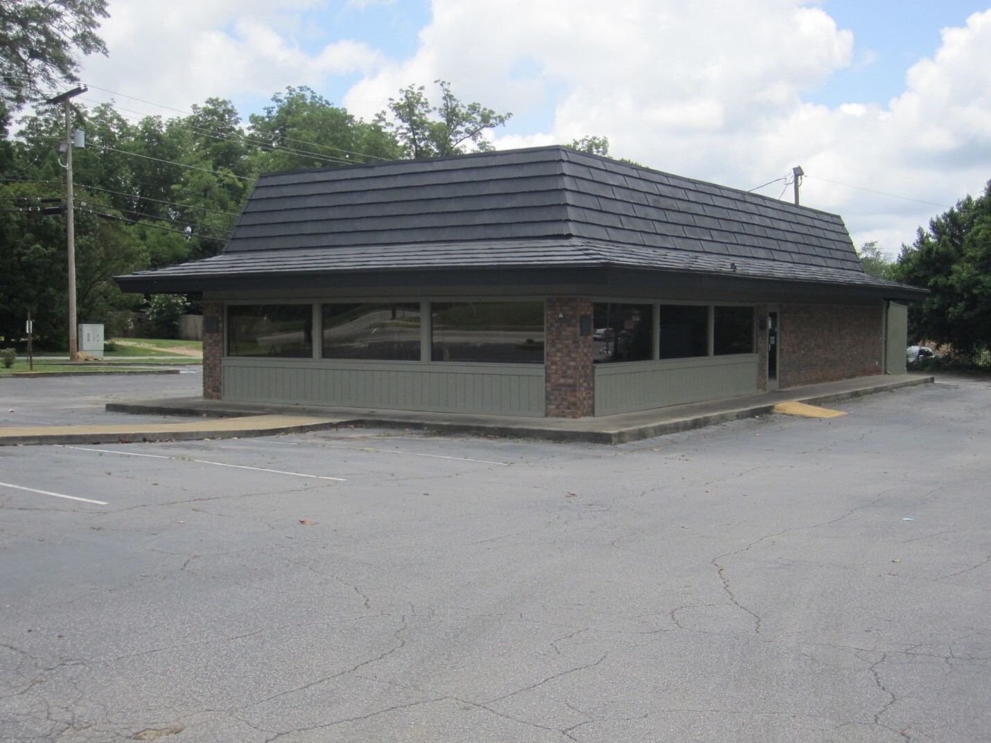 219 Forsyth St, Barnesville, GA for sale Building Photo- Image 1 of 1