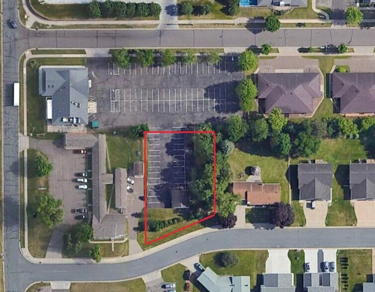 Melanie Lane, Eau Claire, WI for sale - Primary Photo - Image 1 of 1