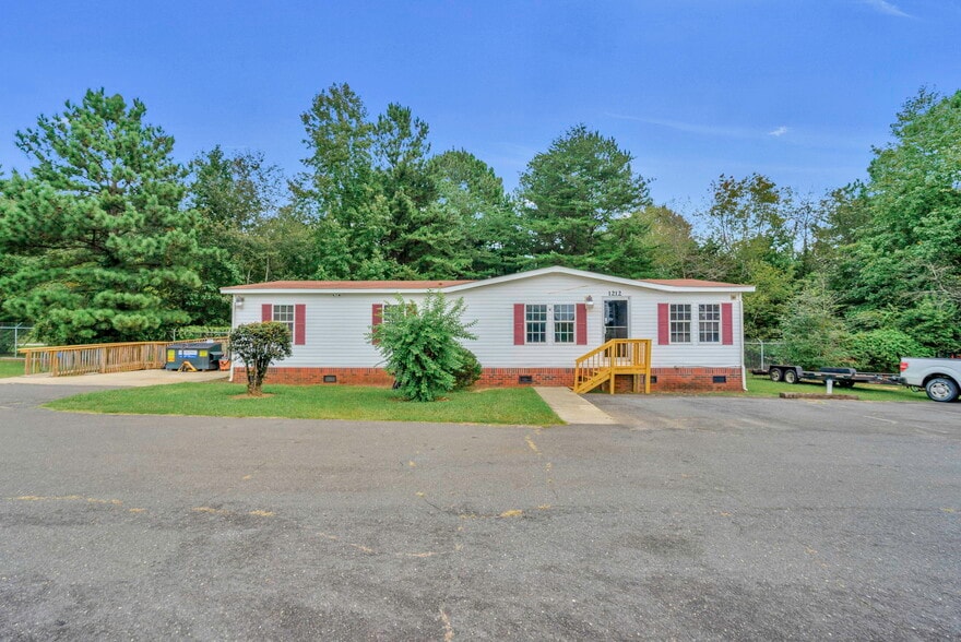 1212 Constitution Blvd, Rock Hill, SC for sale - Building Photo - Image 1 of 10