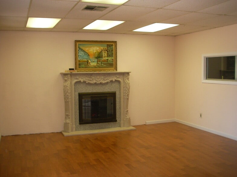 4019-4021 Greenwood Rd, Shreveport, LA for sale - Interior Photo - Image 2 of 16