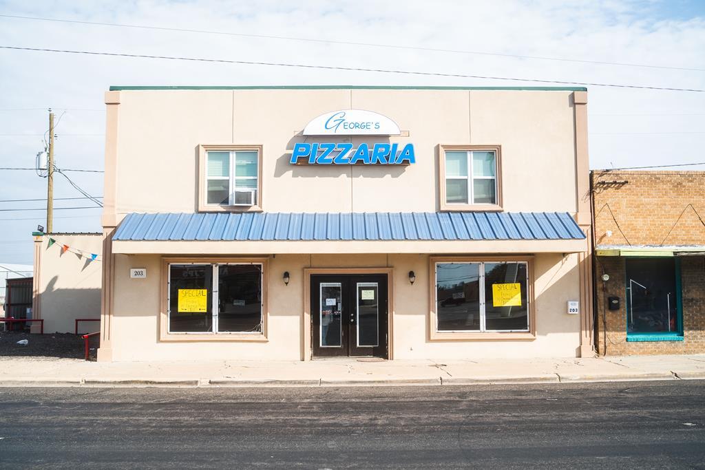 203 W Sealy Ave, Monahans, TX for sale Primary Photo- Image 1 of 1