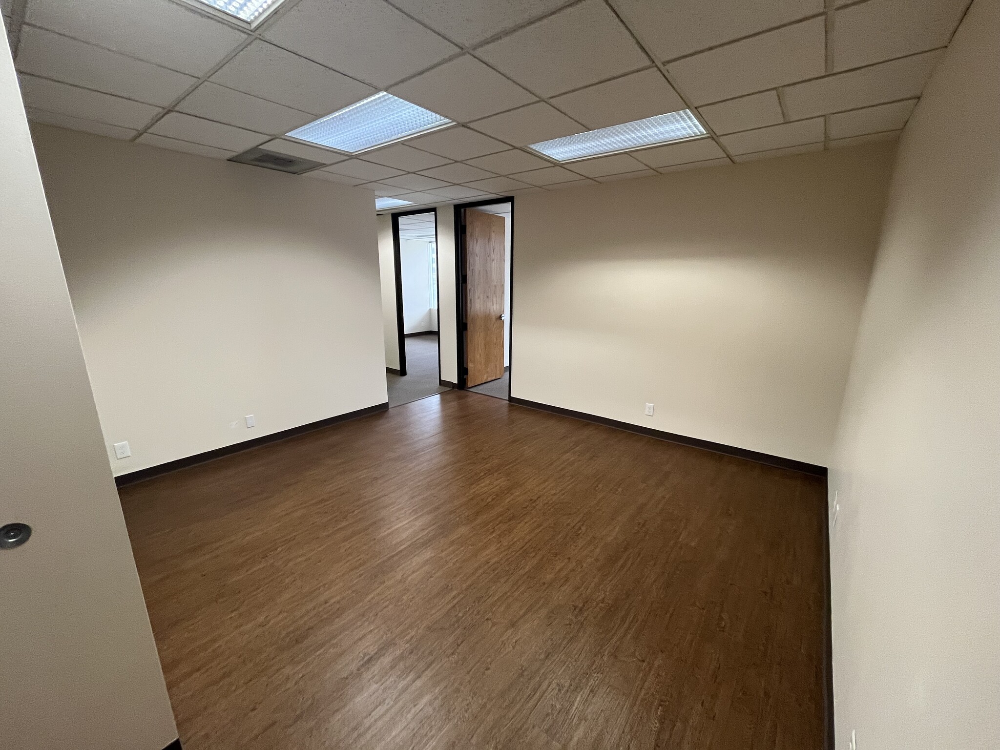 14110 N Dallas Pky, Dallas, TX for lease Interior Photo- Image 1 of 5