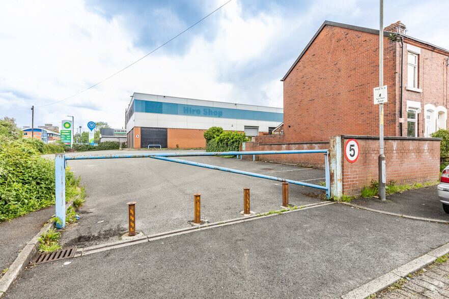 Manchester Rd, Ashton Under Lyne for lease - Building Photo - Image 3 of 3