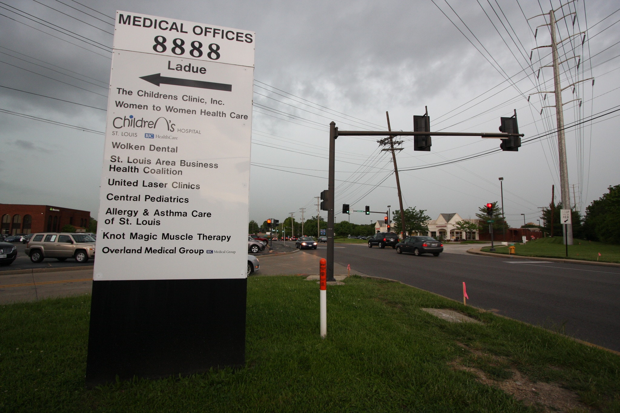 8888 Ladue Rd, Ladue, MO 63124 OfficeMedical for Lease