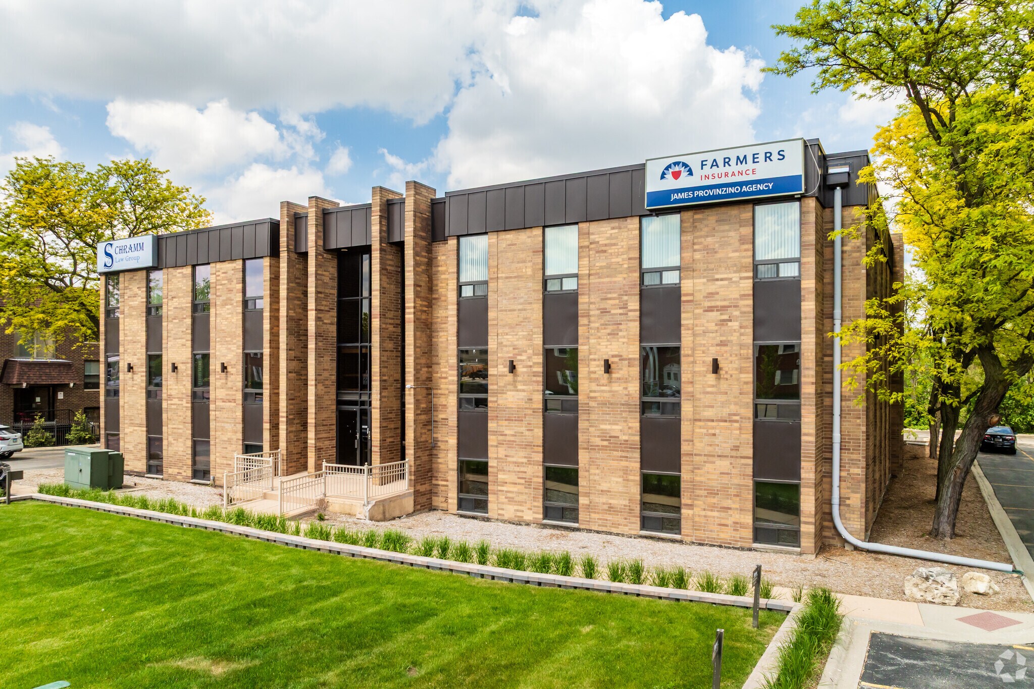 240 E Lake St, Addison, IL for lease Building Photo- Image 1 of 19