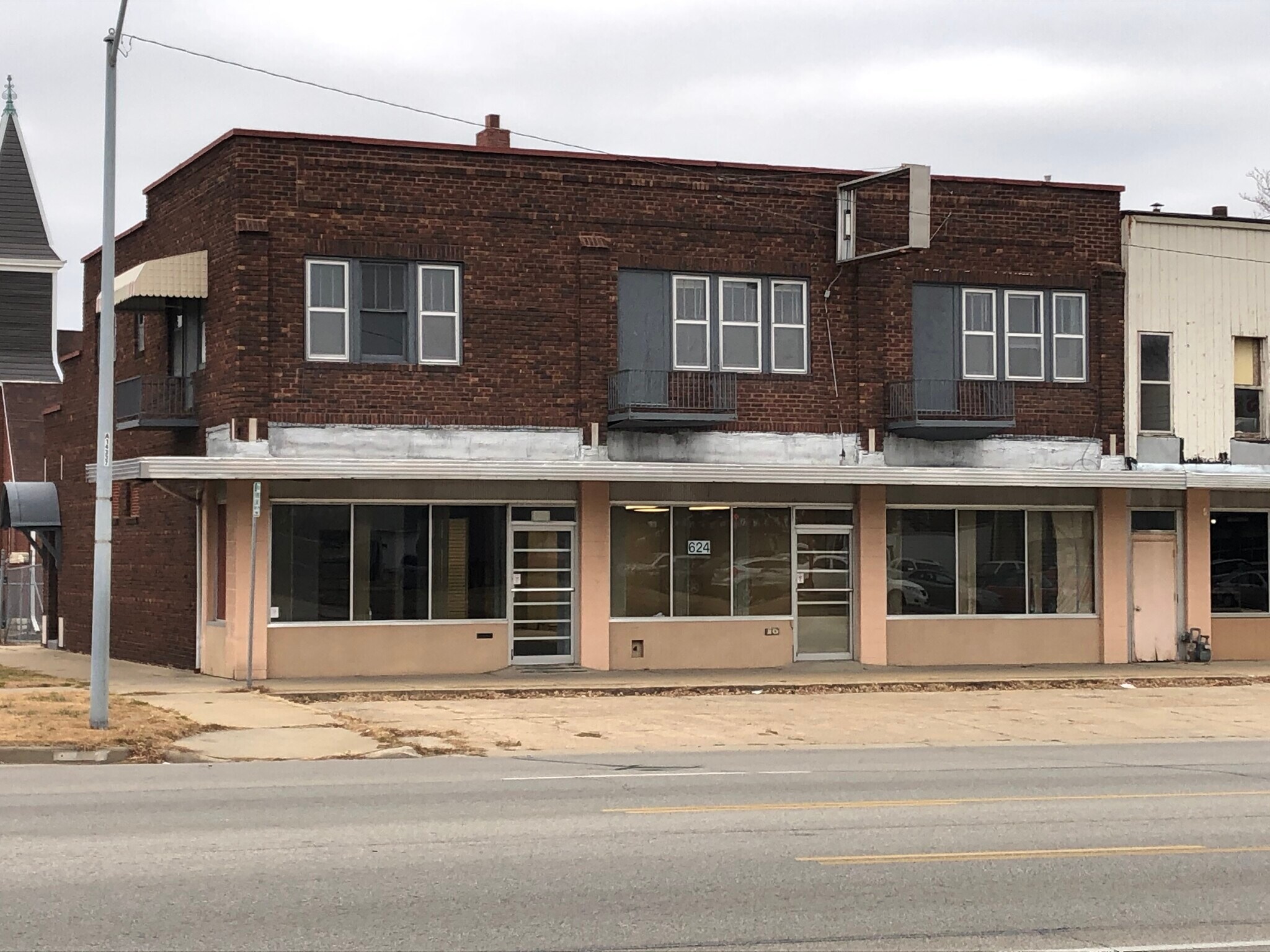 624 SW 6th Ave, Topeka, KS for sale Building Photo- Image 1 of 1