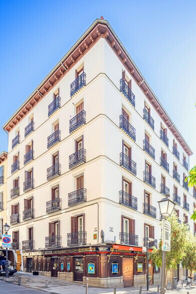  in Madrid, Madrid for sale - Primary Photo - Image 1 of 1