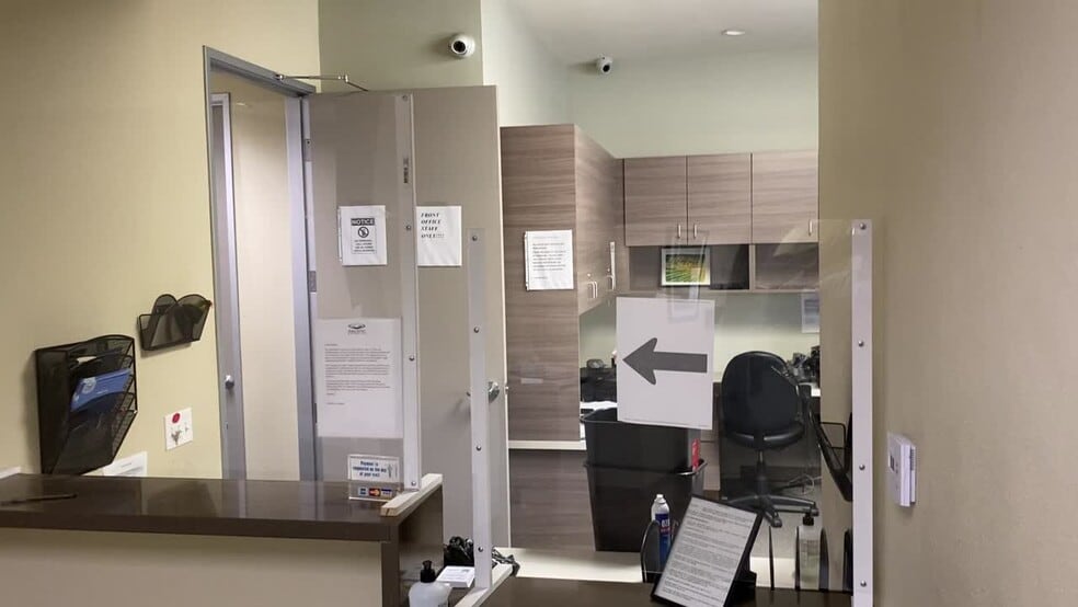 11959 Mariposa Rd, Hesperia, CA for lease - Commercial Listing Video - Image 3 of 4