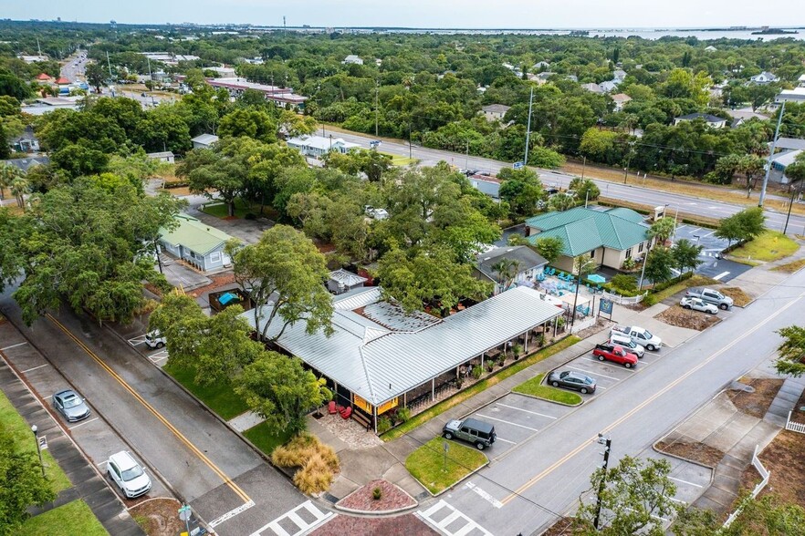 917 11th St, Palm Harbor, FL for sale - Building Photo - Image 1 of 1