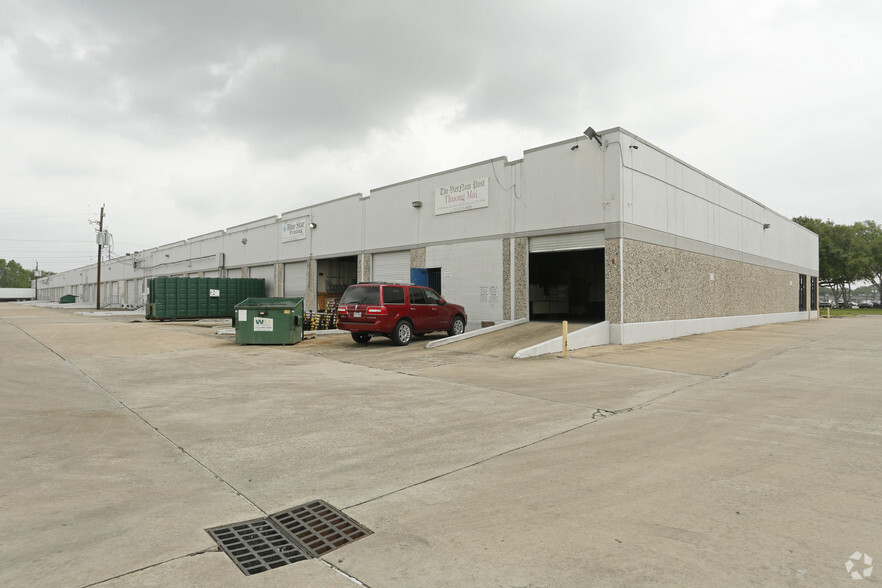 10515 Harwin Dr, Houston, TX for lease - Building Photo - Image 2 of 5