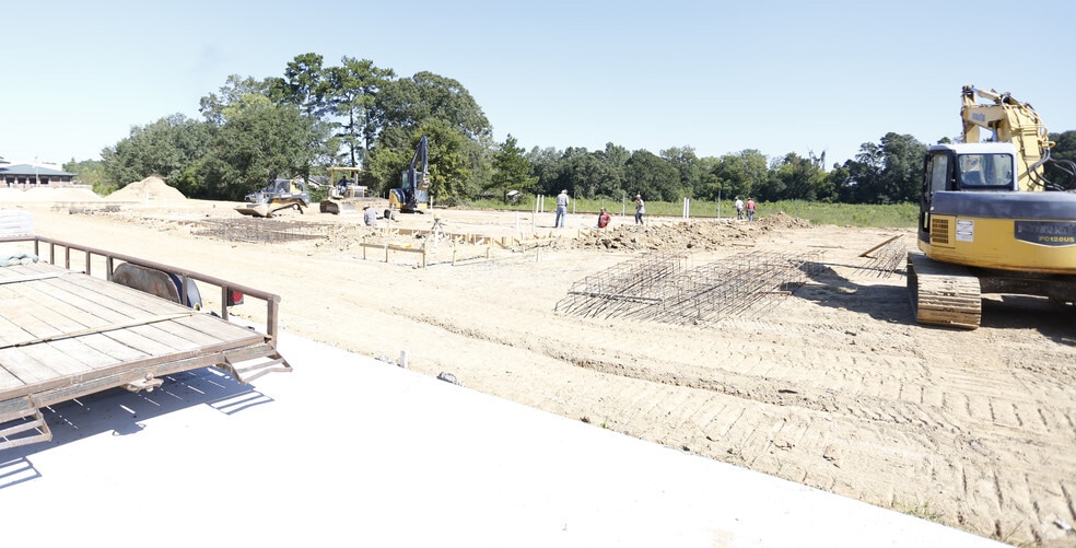9201 Baringer Foreman Rd, Baton Rouge, LA for lease - Primary Photo - Image 2 of 6