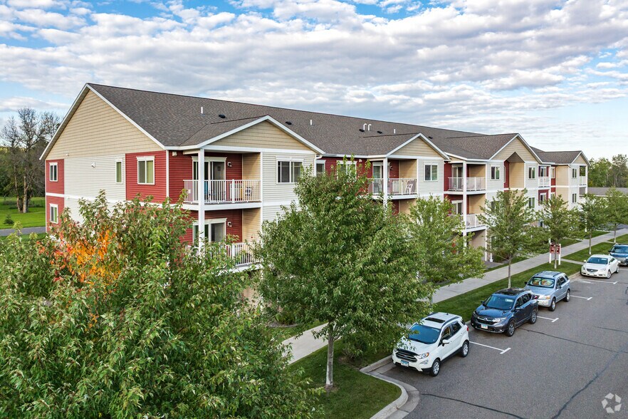 9215 Zimmerly Ave, Duluth, MN for sale - Primary Photo - Image 1 of 1