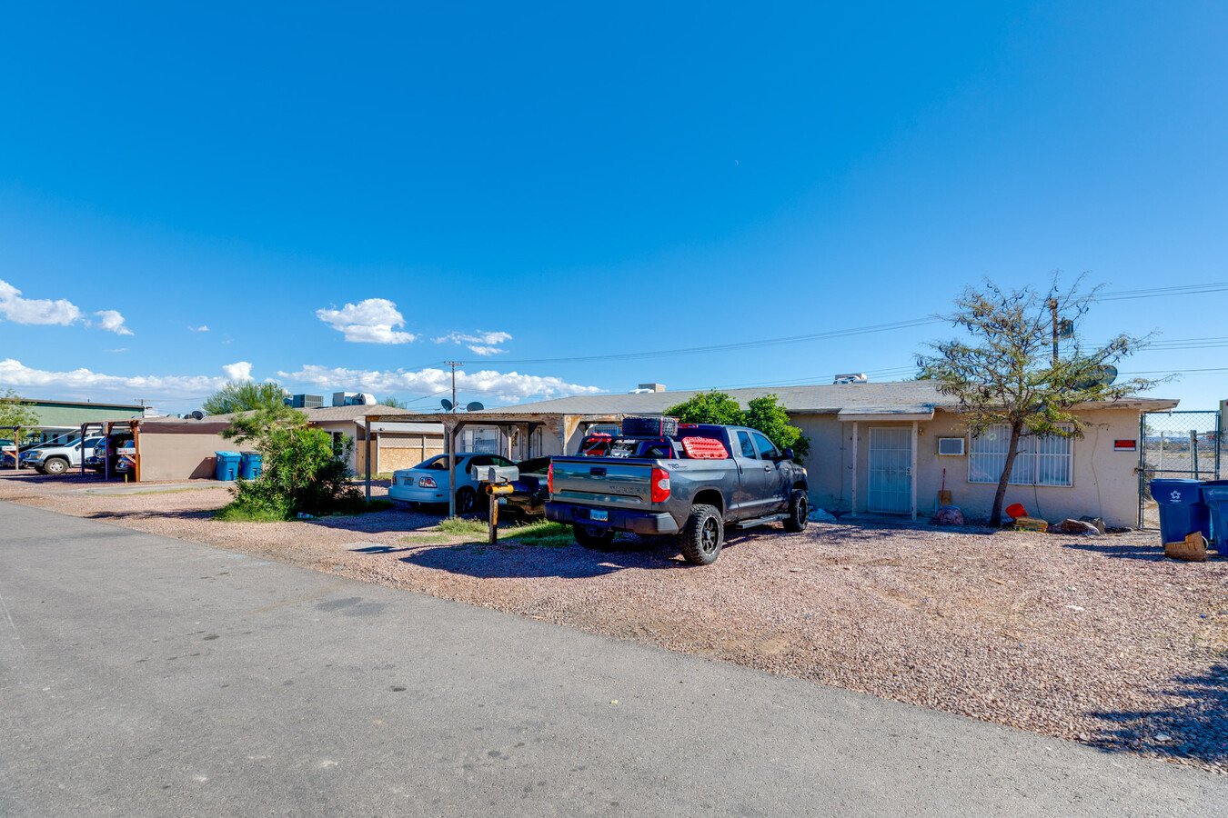 433 E Naples Dr, Las Vegas, NV 89169 | LoopNet