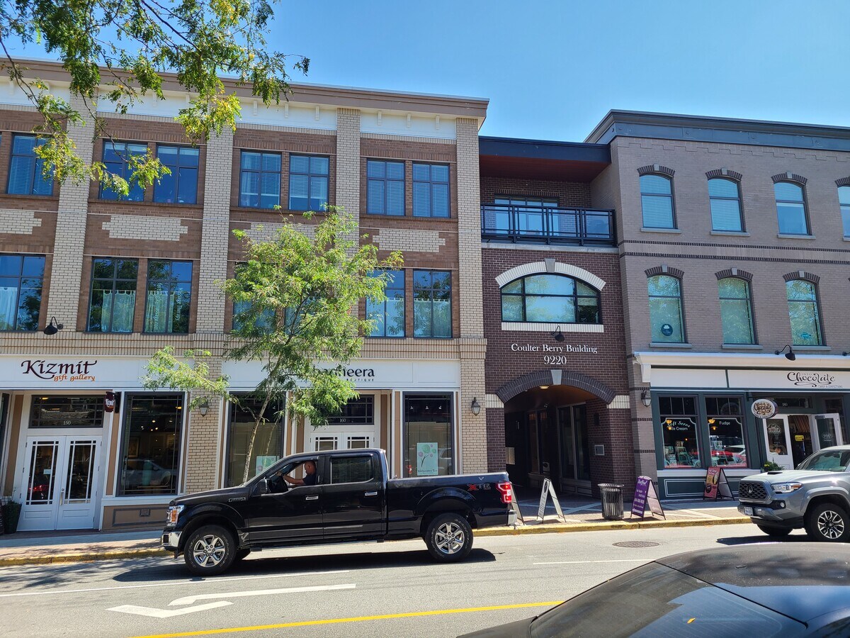 9220 Glover Rd, Langley Twp, BC V1M 2R4