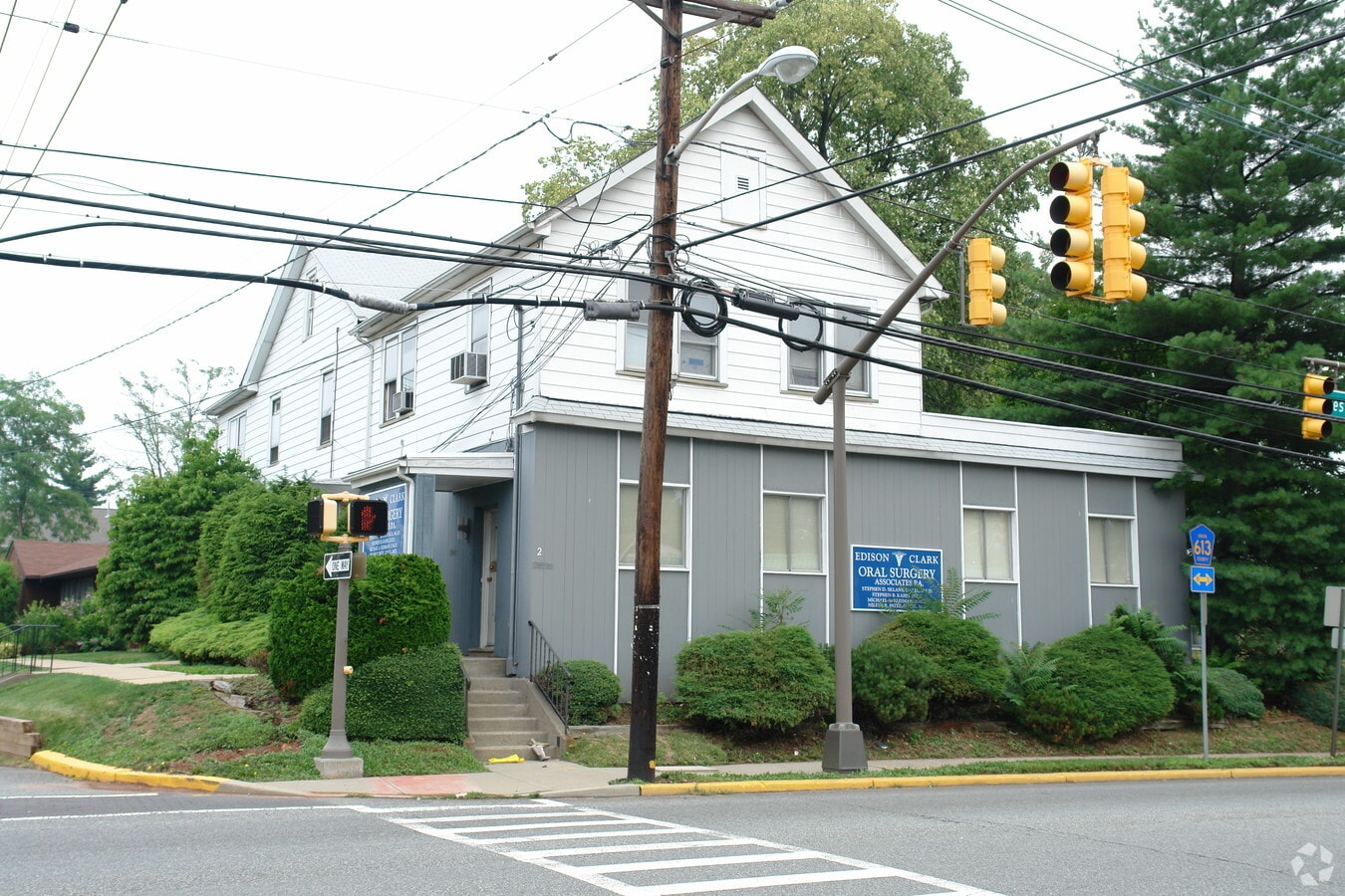 2 Westfield Ave, Clark, NJ 07066