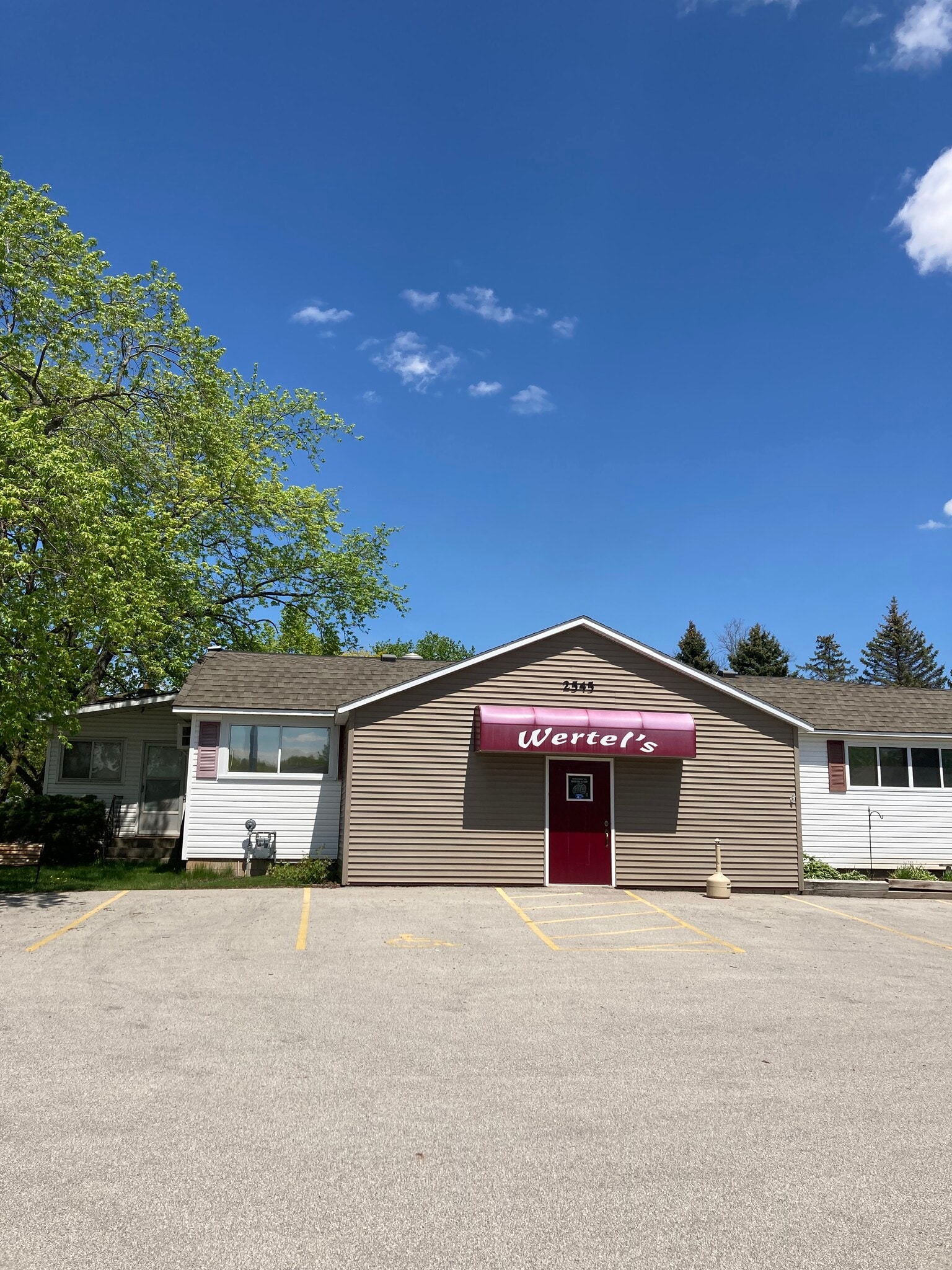 2545 Manitowoc Rd, Green Bay, WI for sale Building Photo- Image 1 of 1
