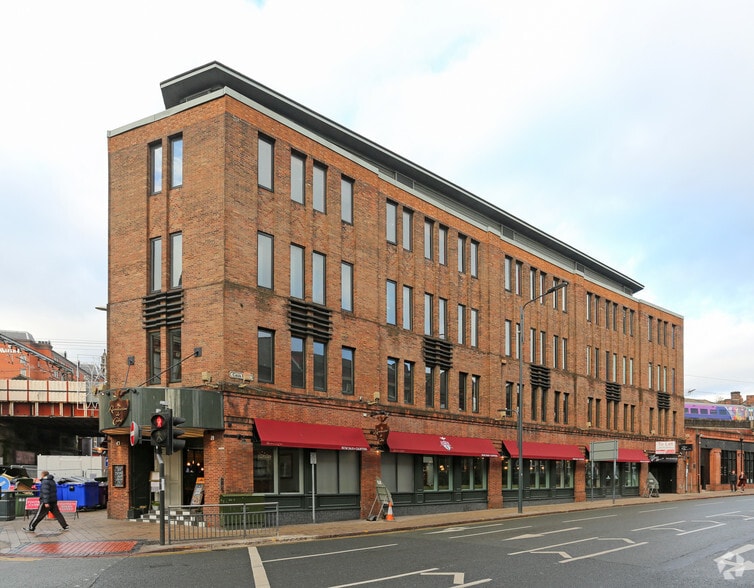 174-178 Briggate, Leeds for sale - Building Photo - Image 1 of 1