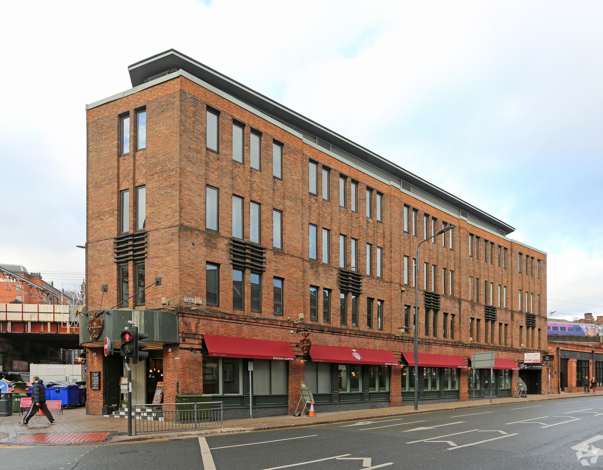 174-178 Briggate, Leeds for sale Primary Photo- Image 1 of 1