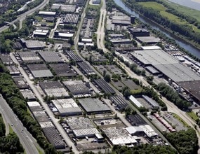 Astmoor Industrial Estate, Arkwright Rd, Runcorn, CHS - AERIAL  map view