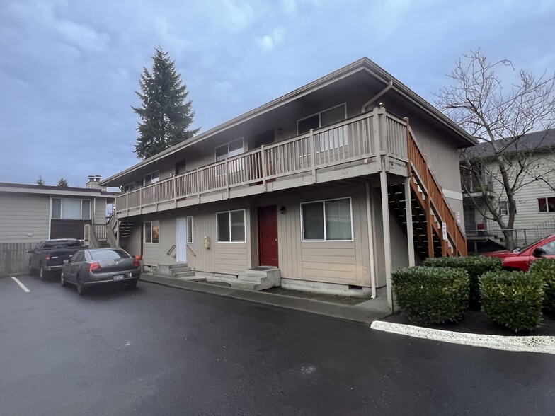 107-109 W Casino Rd, Everett, WA for sale - Building Photo - Image 1 of 10