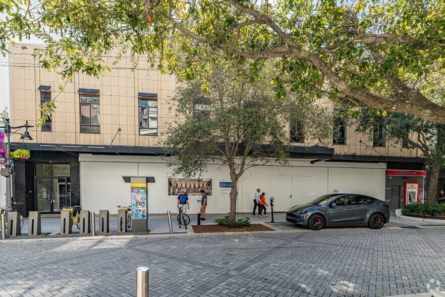 314 Clematis St, West Palm Beach, FL for lease - Primary Photo - Image 1 of 4