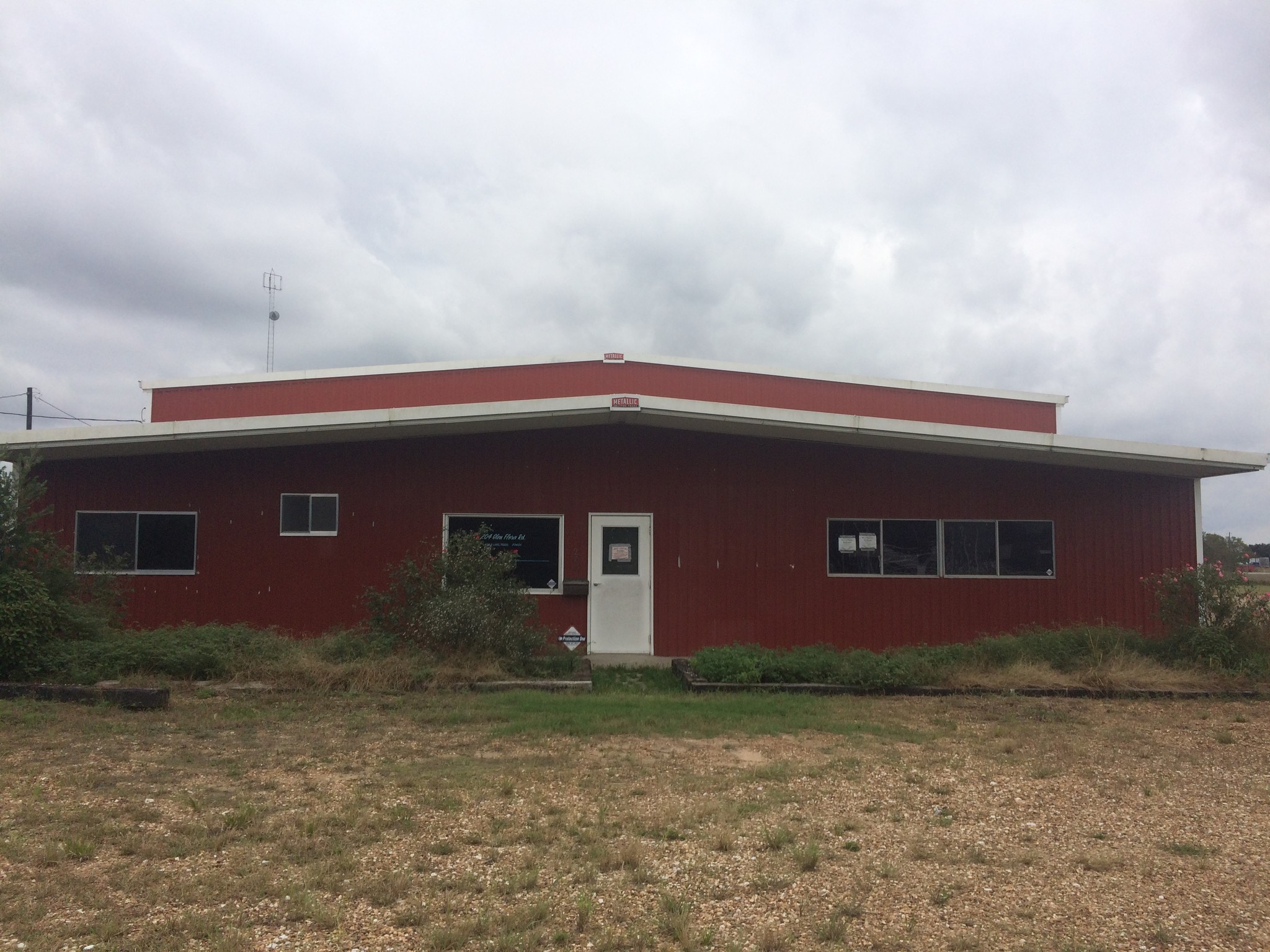 204 Glen Flora Rd, Eagle Lake, TX for sale Building Photo- Image 1 of 1