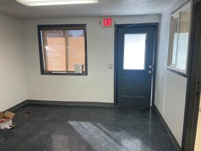 1305 Clark Mill Rd, Sweet Home, OR for lease Building Photo- Image 1 of 10