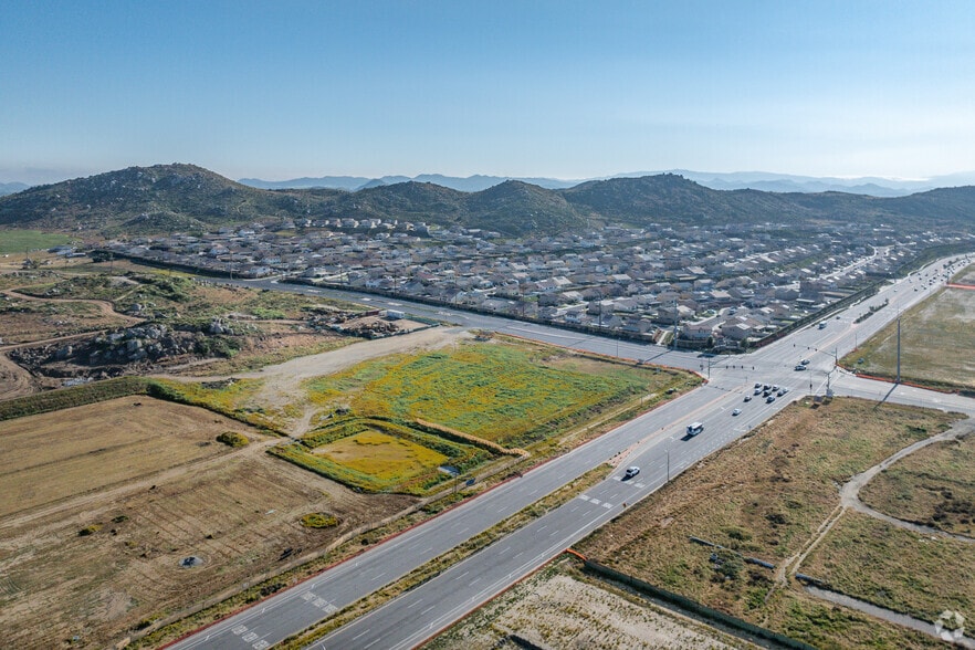 SEC Domenigoni Rd & Leon Rd, Winchester, CA for lease - Building Photo - Image 3 of 9