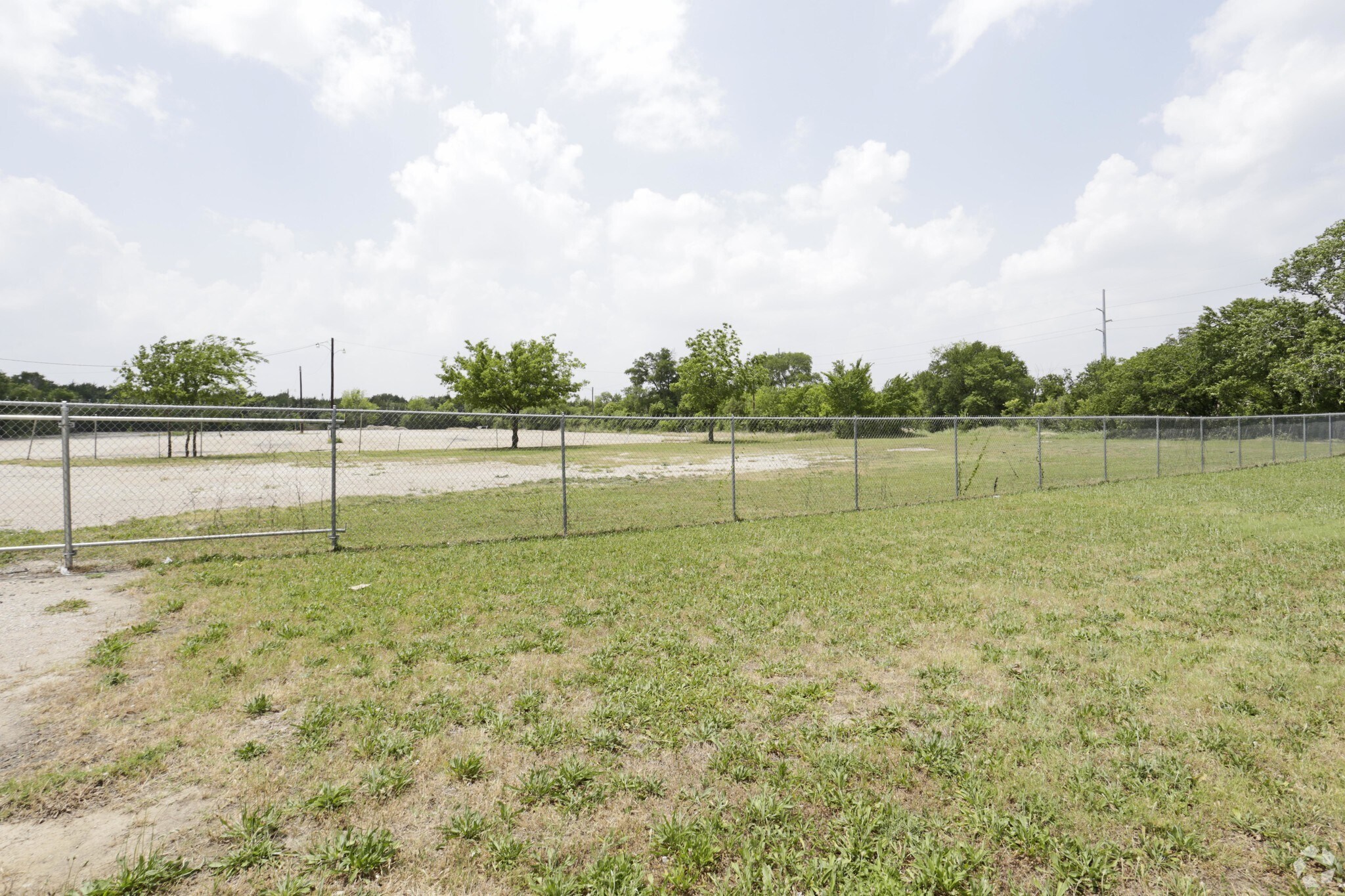 101 N Shiloh Rd, Garland, TX for sale Primary Photo- Image 1 of 1