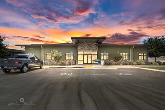 34929 Flyover Ct, Bakersfield, CA for lease Building Photo- Image 1 of 6