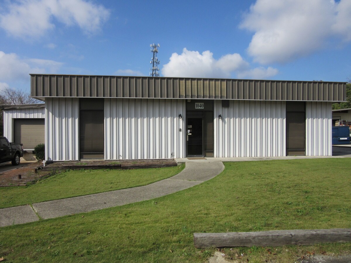 1040 Irwin Bridge Rd NW, Conyers, GA 30012