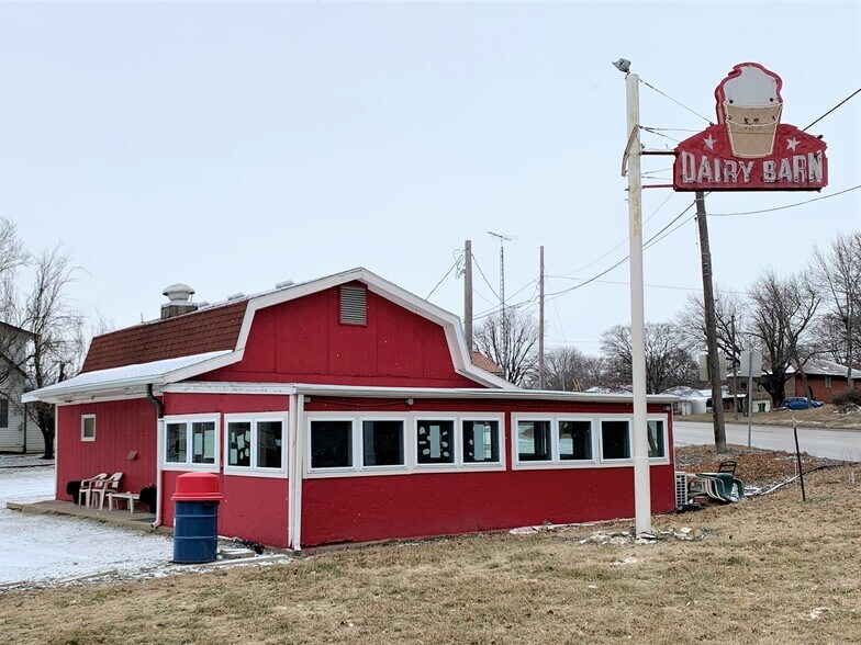 105 Saint Joseph St, Wathena, KS 66090 Retail for Sale