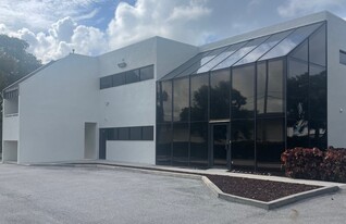 1700 Old Okeechobee Rd, West Palm Beach FL - Loft