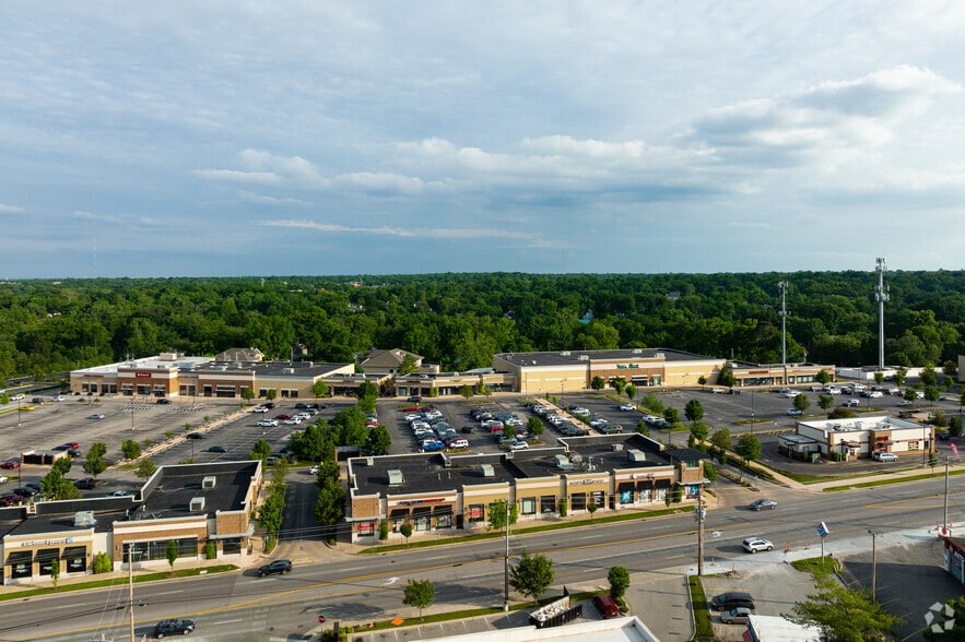 9556-9572 Manchester Rd, Rock Hill, MO for lease - Aerial - Image 2 of 5