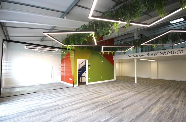 Gateway Mews, London for sale - Interior Photo - Image 3 of 23