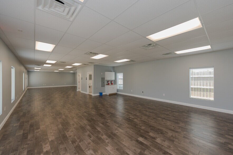 120 McGee St, Princeton, TX for sale - Interior Photo - Image 3 of 8