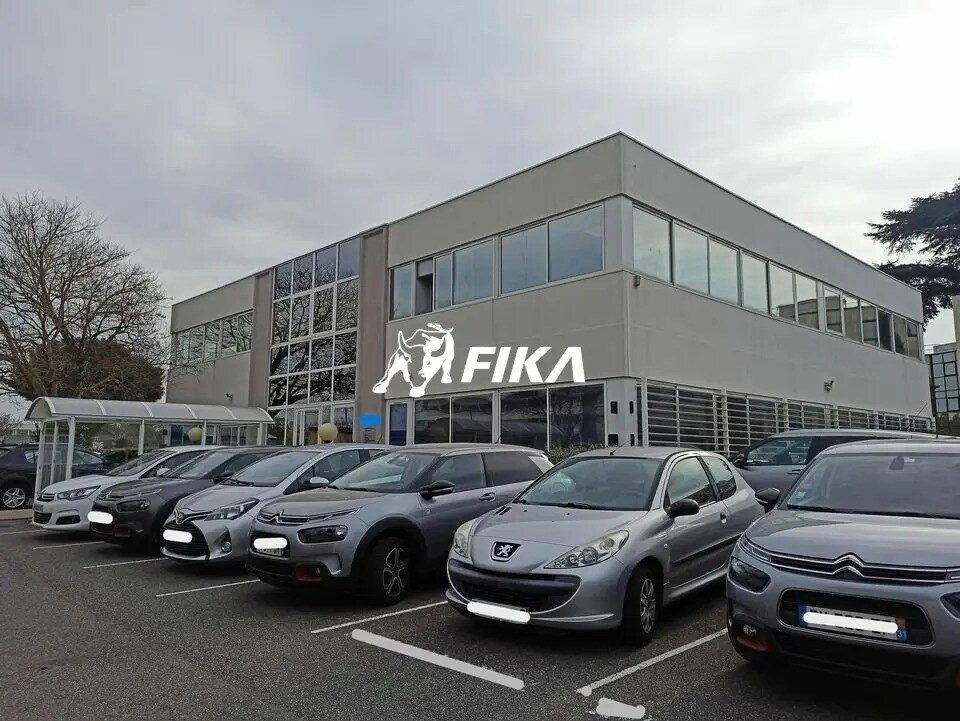 Office in Toulouse for lease Building Photo- Image 1 of 6