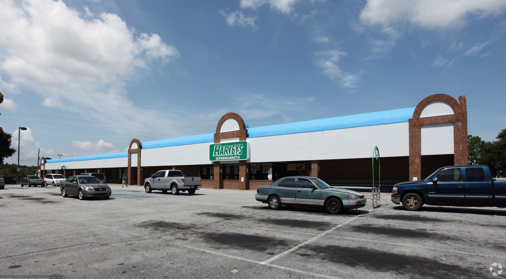 5711 Altama Ave, Brunswick, GA 31525