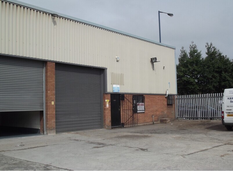 Reaymer Clos, Walsall for sale - Primary Photo - Image 1 of 1