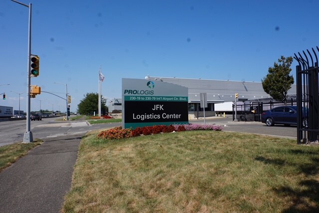 230-39 International Airport Ctr Blvd, Springfield Gardens, NY for lease Building Photo- Image 1 of 3