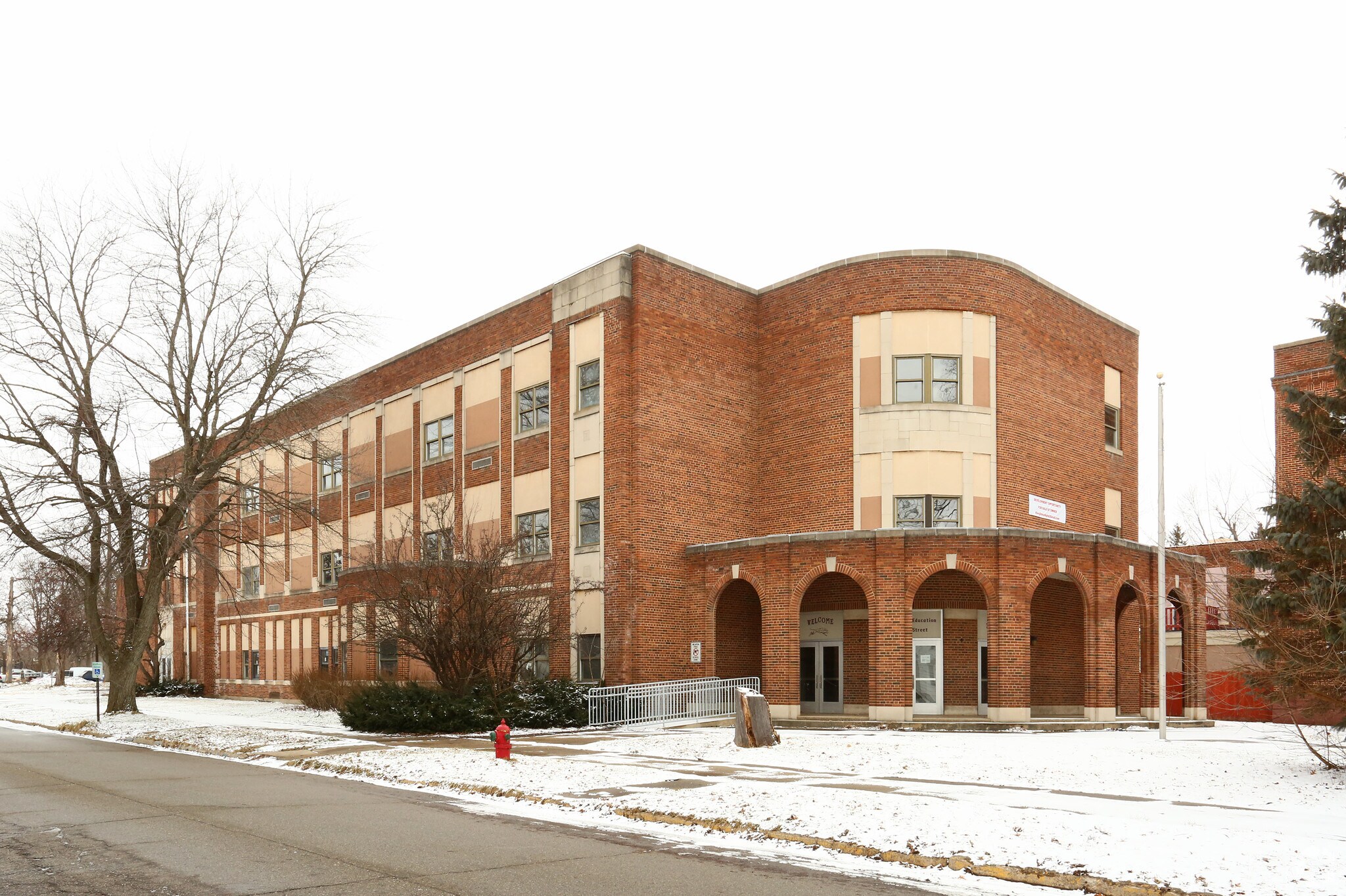 208 W King St, Eaton Rapids, MI for sale Primary Photo- Image 1 of 1
