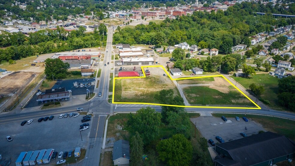 325 Dewey Ave, Cambridge, OH for sale - Building Photo - Image 2 of 17