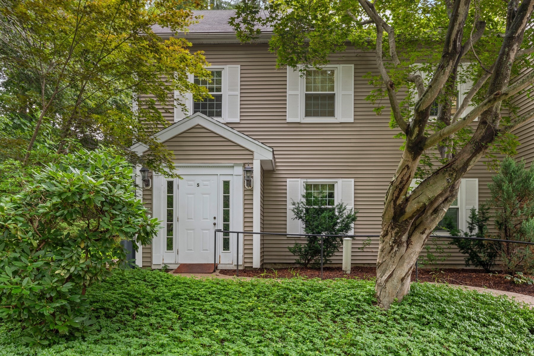 35 Saybrook Rd, Essex, CT for sale Building Photo- Image 1 of 1