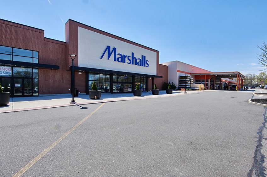 839 New York Ave, Huntington, NY for lease - Building Photo - Image 3 of 6