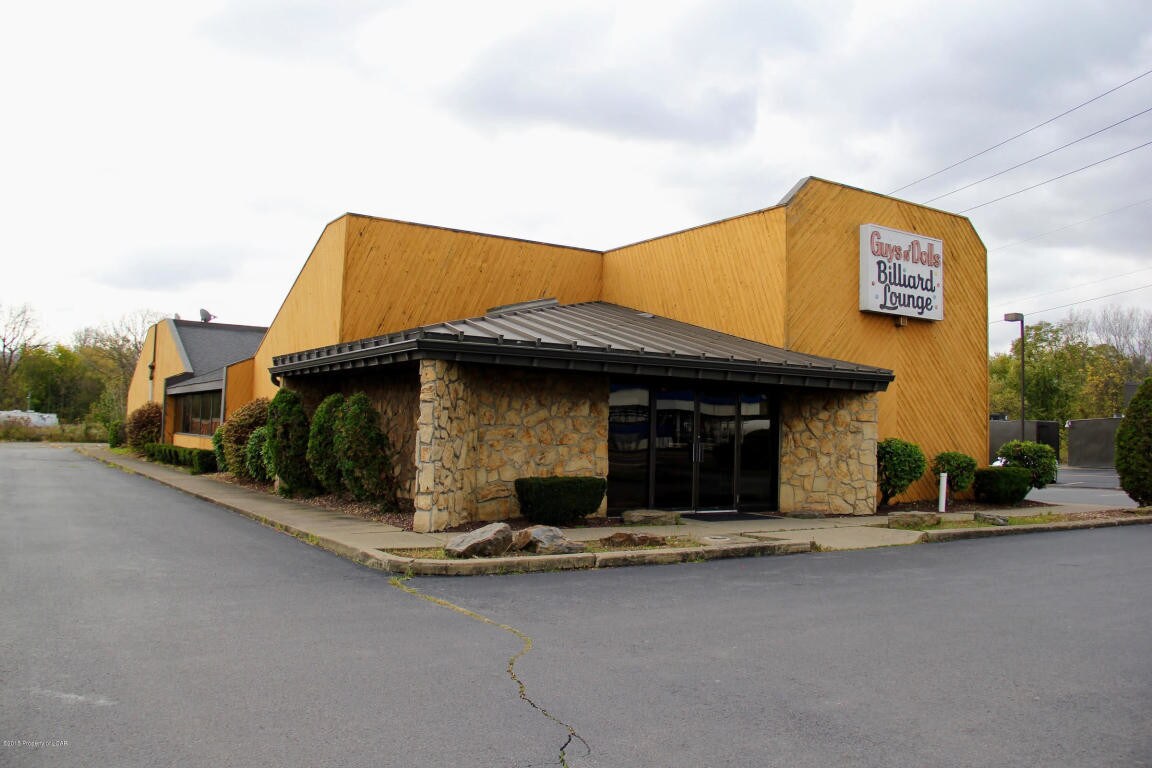 59 S Wyoming Ave, Edwardsville, PA 18704