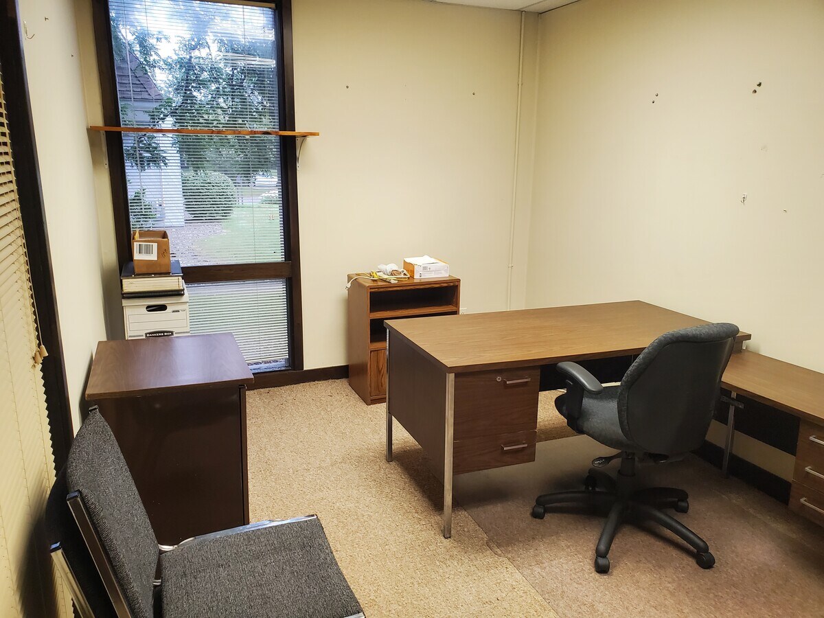 20 Office Park Way, Pittsford, NY 14534 Office for Lease